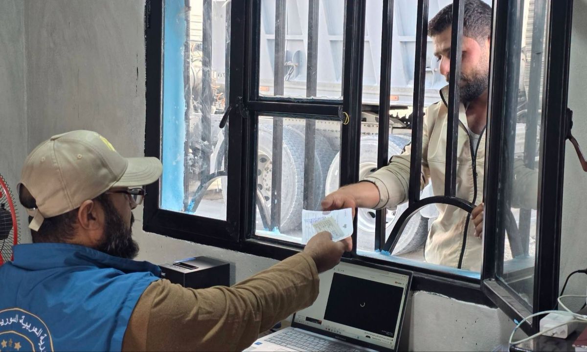 نقطة قبان بداما تواصل مراقبة أوزان الشاحنات على طريق اللاذقية–حلب